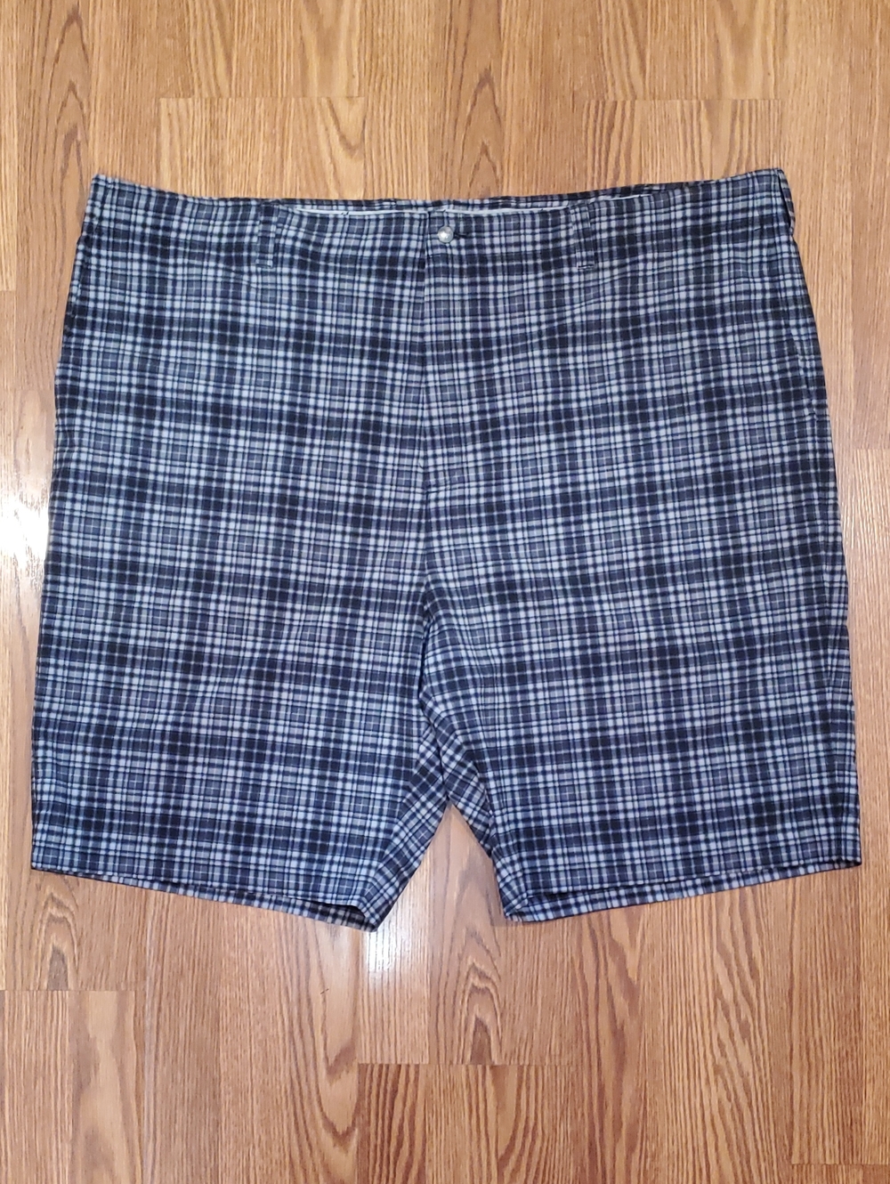 Callaway Black And White Plaid Flat-Front Golf Shorts
